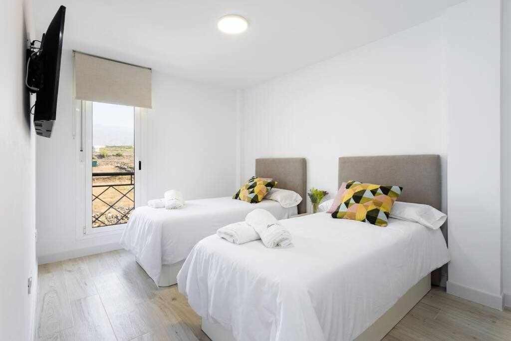 Sunnyland Apartment Arona Cho Eksteriør billede