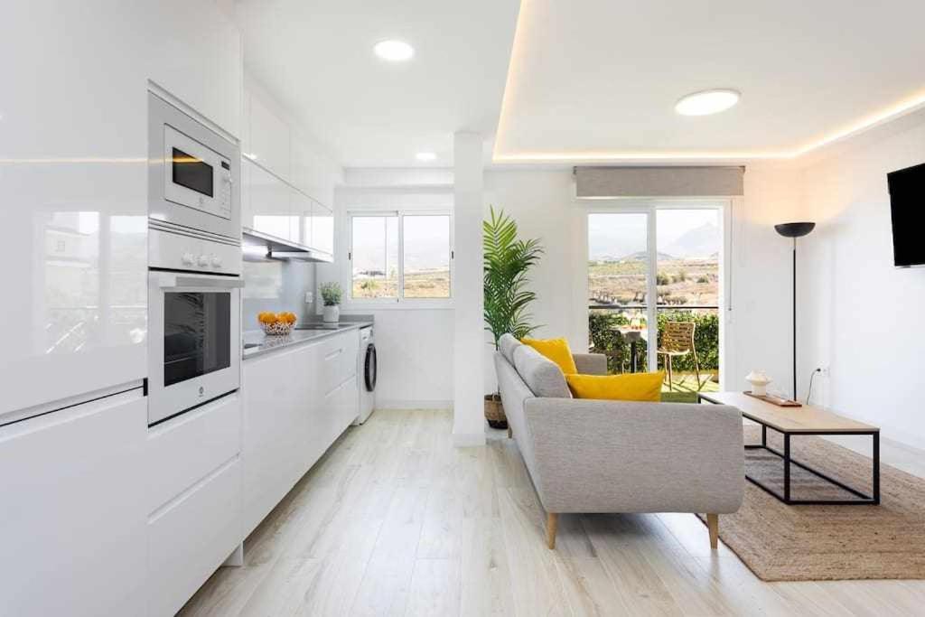 Sunnyland Apartment Arona Cho Eksteriør billede